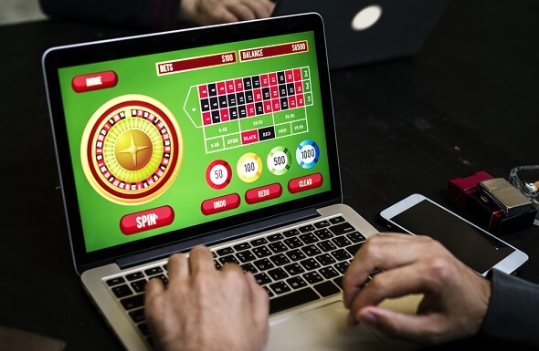 S ruletou se můžete bavit v online casinu z pohodlí domova